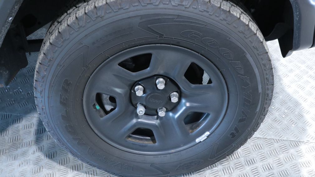 Jeep Wrangler Sport 2023 à vendre à Trois-Rivières - 16