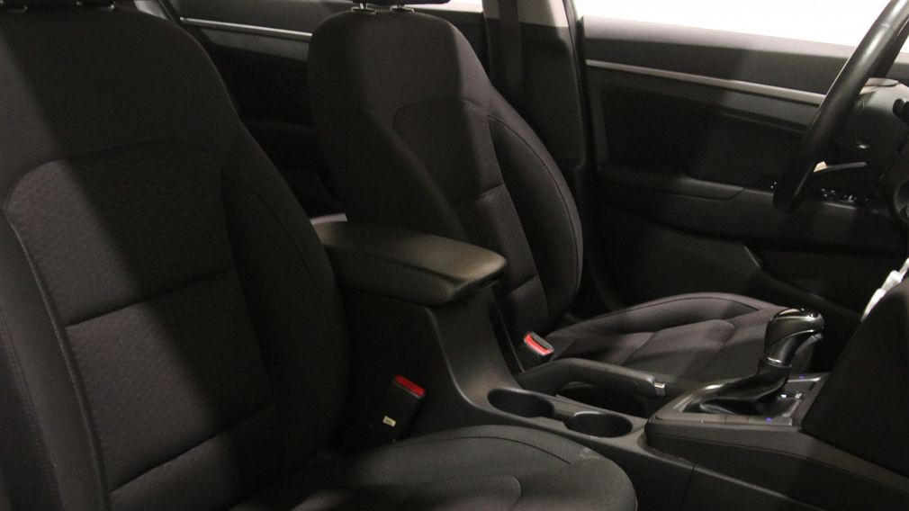Hyundai Elantra Preferred 2020 d&rsquo;occasion à vendre - 24