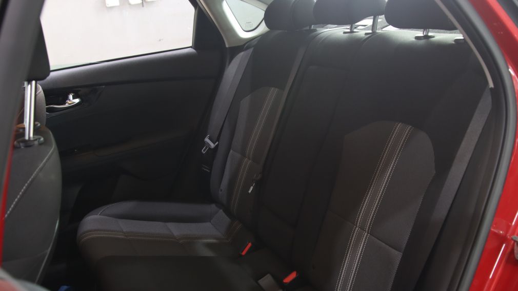 Kia Forte EX 2022 d&rsquo;occasion à vendre - 17