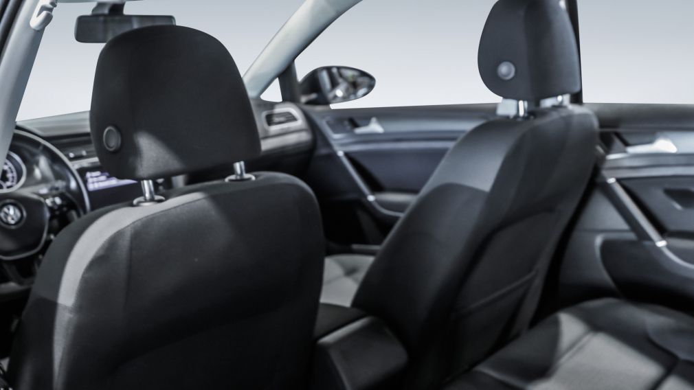 Volkswagen Golf Comfortline 2021 d&rsquo;occasion à vendre - 17