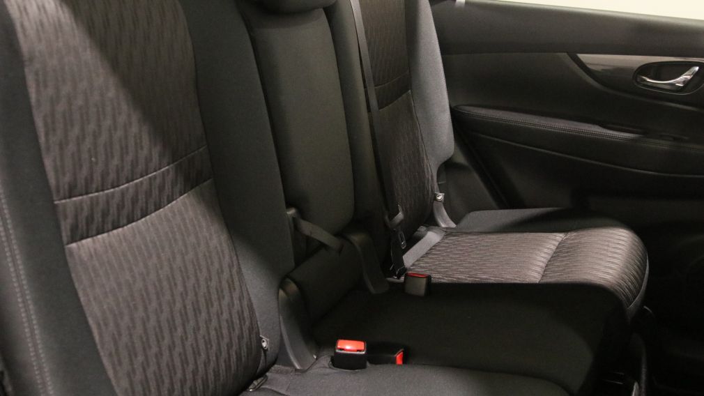 Nissan Rogue SV 2019 d&rsquo;occasion à vendre - 22