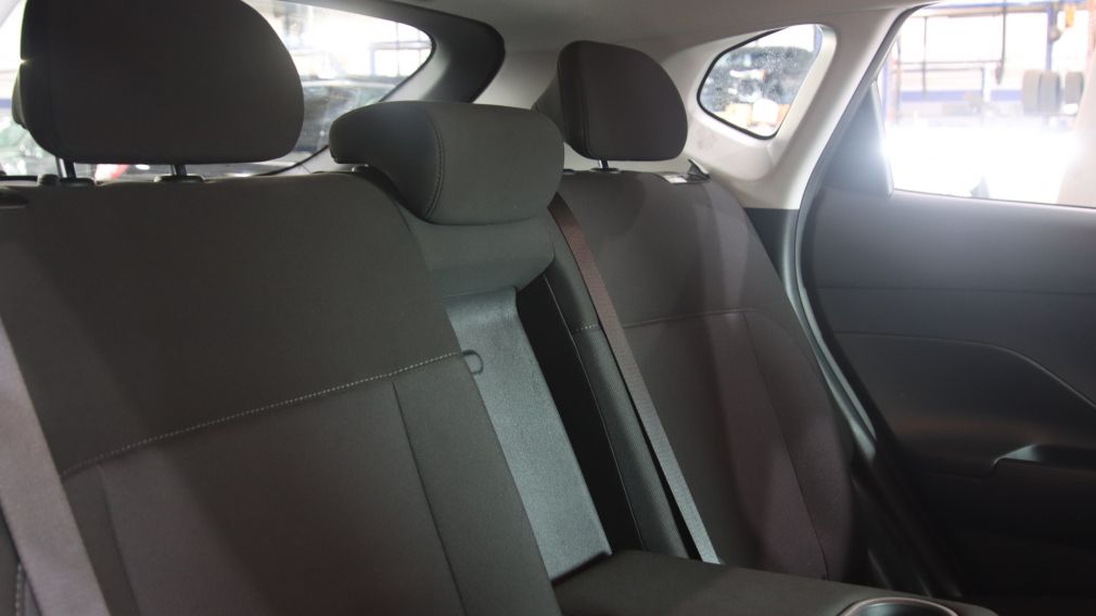 Hyundai Kona Essential 2025 d&rsquo;occasion à vendre - 21