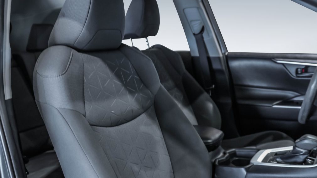 Toyota Rav 4 LE 2019 à vendre à Trois-Rivières - 21