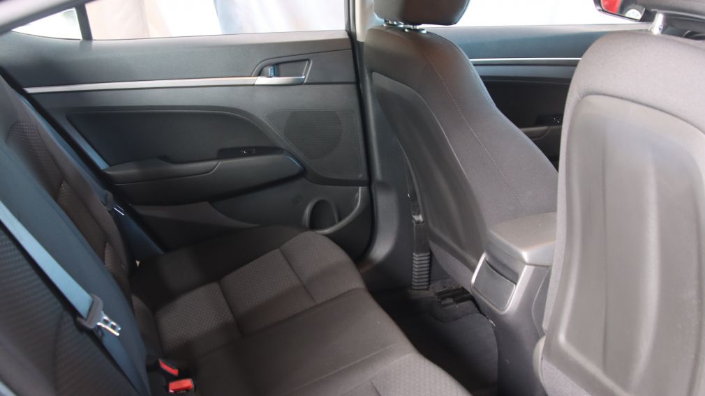 Hyundai Elantra Preferred 2020 d&rsquo;occasion à vendre - 22