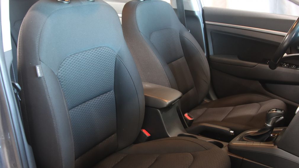 Hyundai Elantra Preferred 2020 d&rsquo;occasion à vendre - 23