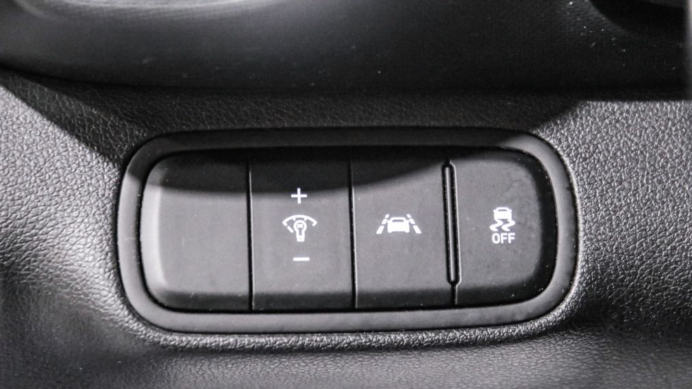 Hyundai Venue Preferred 2020 d&rsquo;occasion à vendre - 12