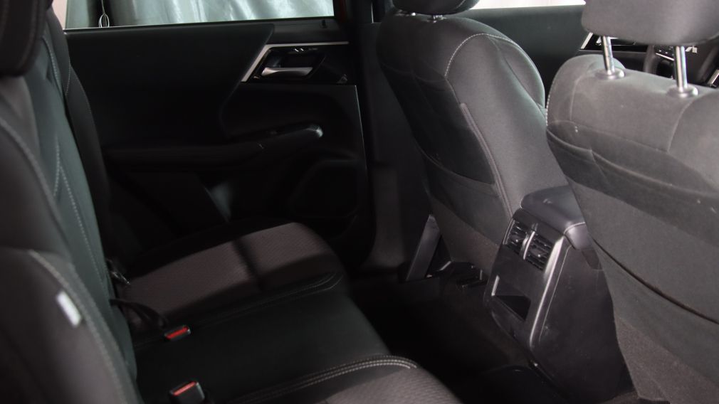 Mitsubishi Outlander PHEV ES 2023 d&rsquo;occasion à vendre - 23