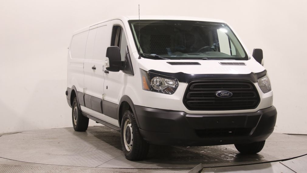 Ford TRANSIT T-250 148&Prime; Low Rf 9000 GVWR Swing-Out RH Dr 2019 d&rsquo;occasion à vendre