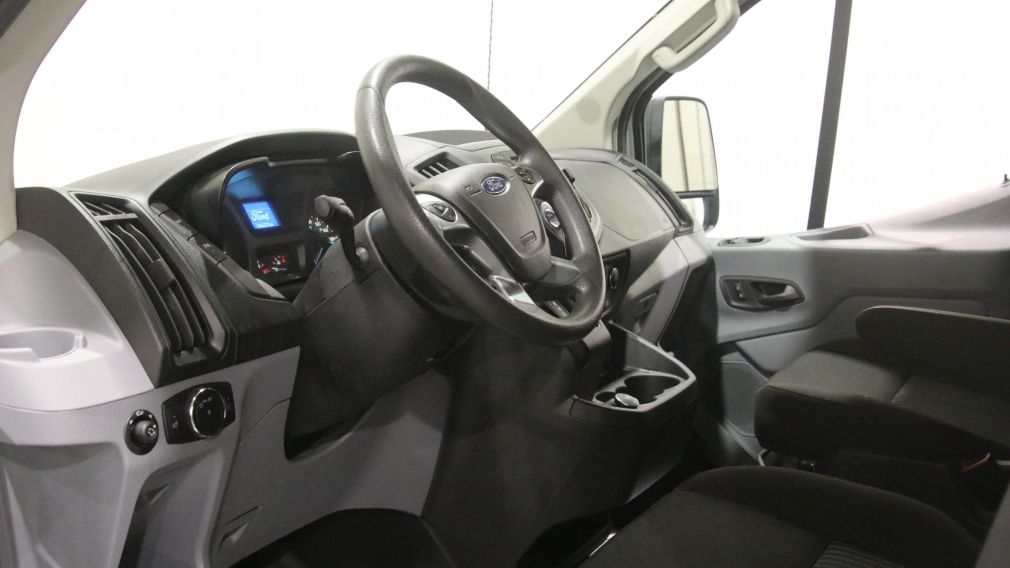 Ford TRANSIT T-250 148&Prime; Low Rf 9000 GVWR Swing-Out RH Dr 2019 d&rsquo;occasion à vendre - 9