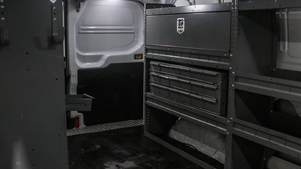 Ford TRANSIT T-250 148&Prime; Low Rf 9000 GVWR Swing-Out RH Dr 2019 d&rsquo;occasion à vendre - 17