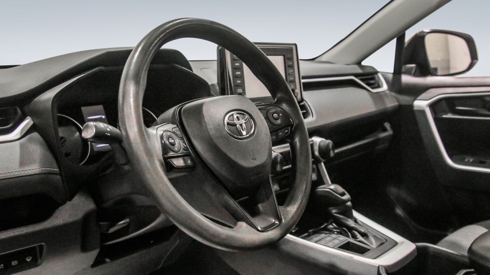 Toyota Rav 4 LE 2022 d&rsquo;occasion à vendre - 9