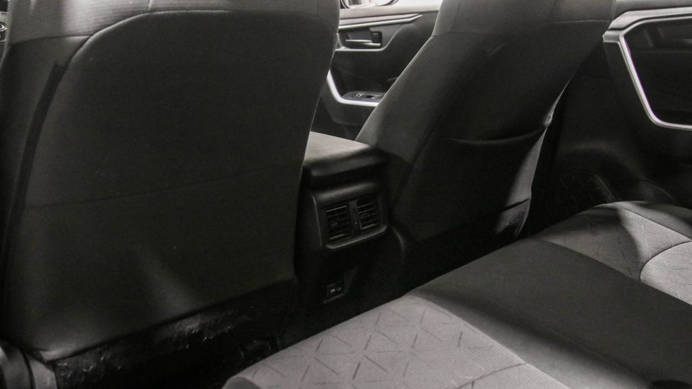 Toyota Rav 4 LE 2022 d&rsquo;occasion à vendre - 21