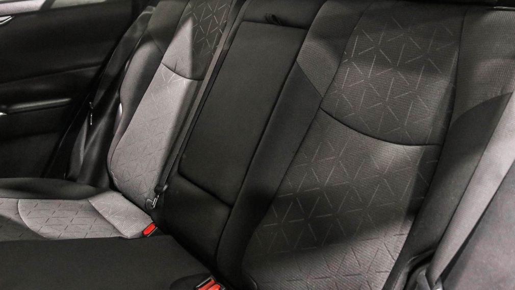 Toyota Rav 4 LE 2022 d&rsquo;occasion à vendre - 22