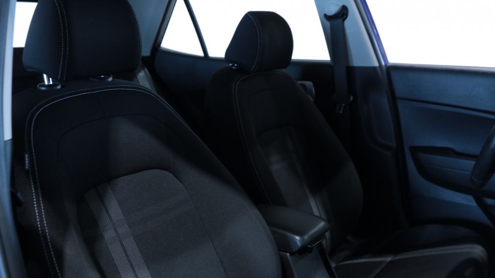 Hyundai Venue Preferred 2023 d&rsquo;occasion à vendre - 21