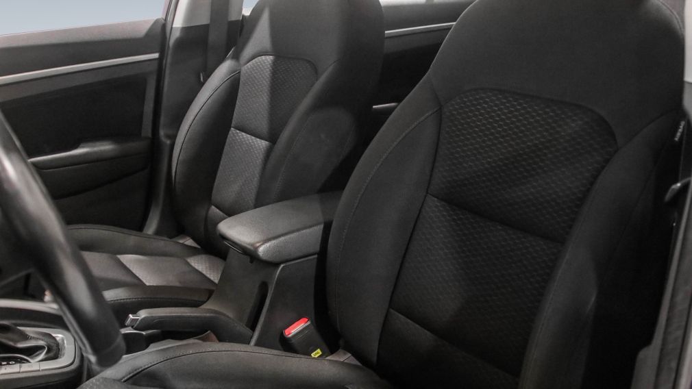 Hyundai Elantra Preferred 2019 d&rsquo;occasion à vendre - 10