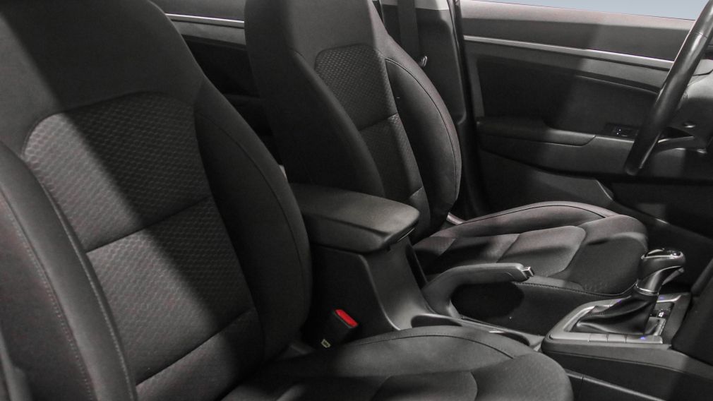 Hyundai Elantra Preferred 2019 d&rsquo;occasion à vendre - 24