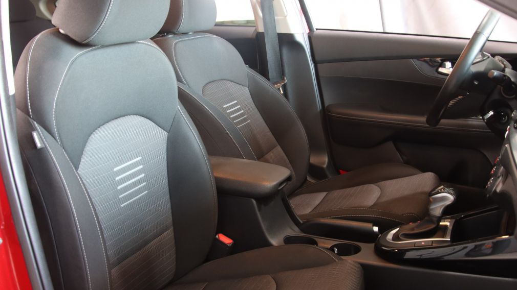 Kia Forte EX 2020 d&rsquo;occasion à vendre - 23