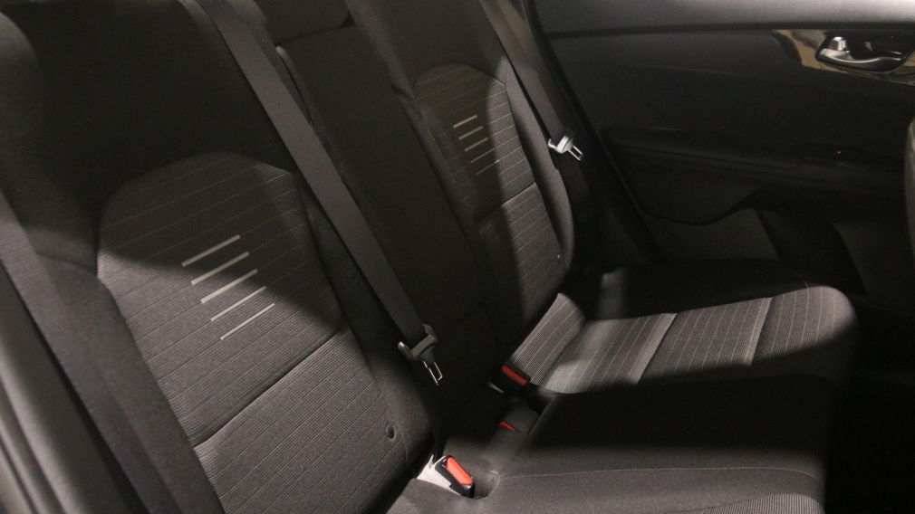 Kia Forte EX 2020 d&rsquo;occasion à vendre - 24
