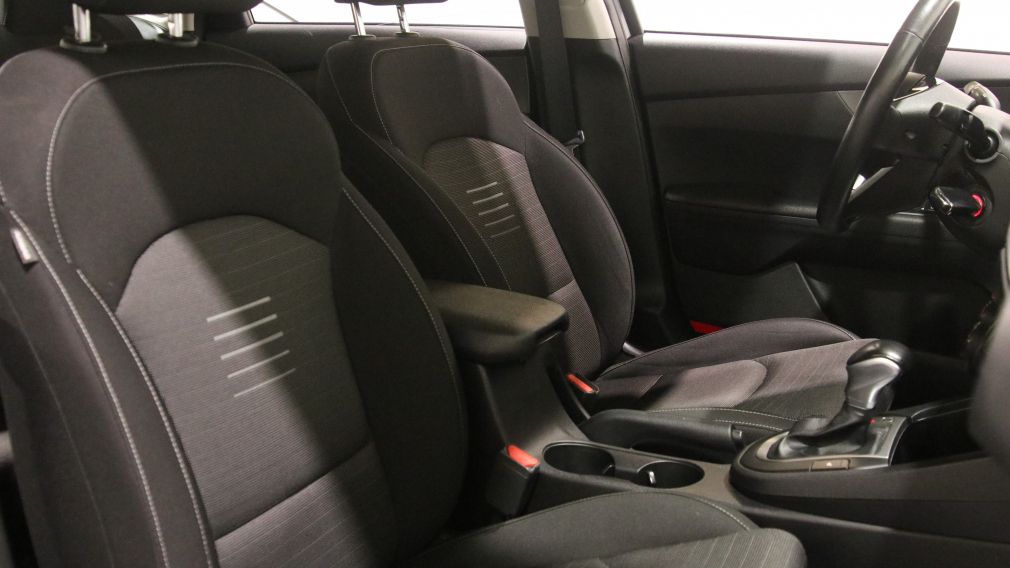 Kia Forte LX 2019 d&rsquo;occasion à vendre - 25