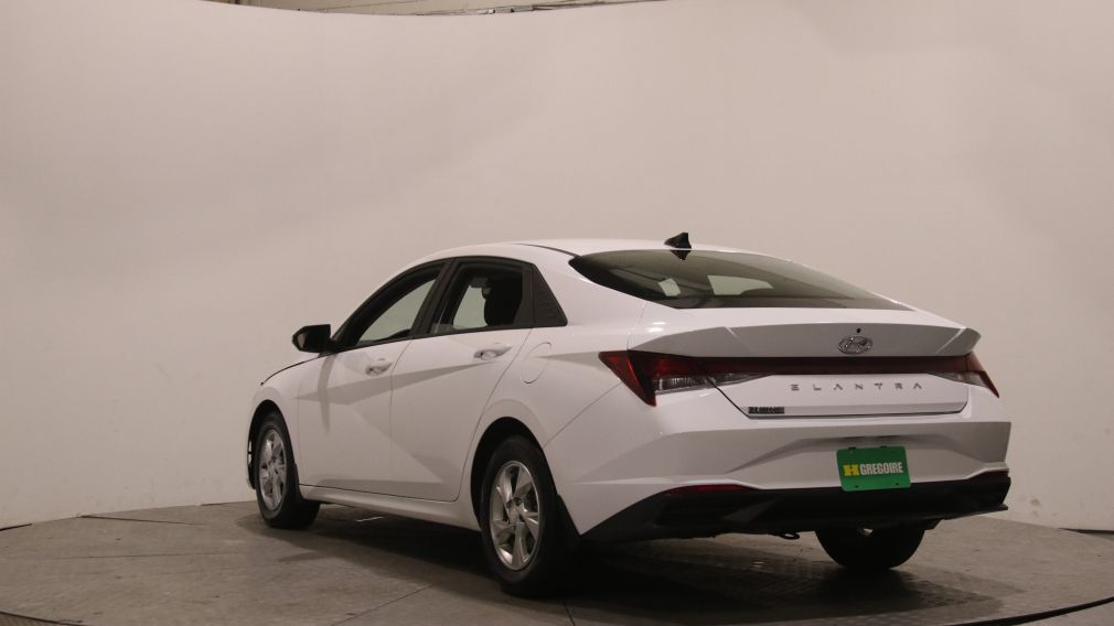 Hyundai Elantra Essential 2023 d&rsquo;occasion à vendre - 5