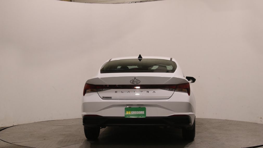 Hyundai Elantra Essential 2023 d&rsquo;occasion à vendre - 6