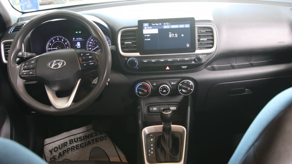 Hyundai Venue Essential 2022 d&rsquo;occasion à vendre - 19