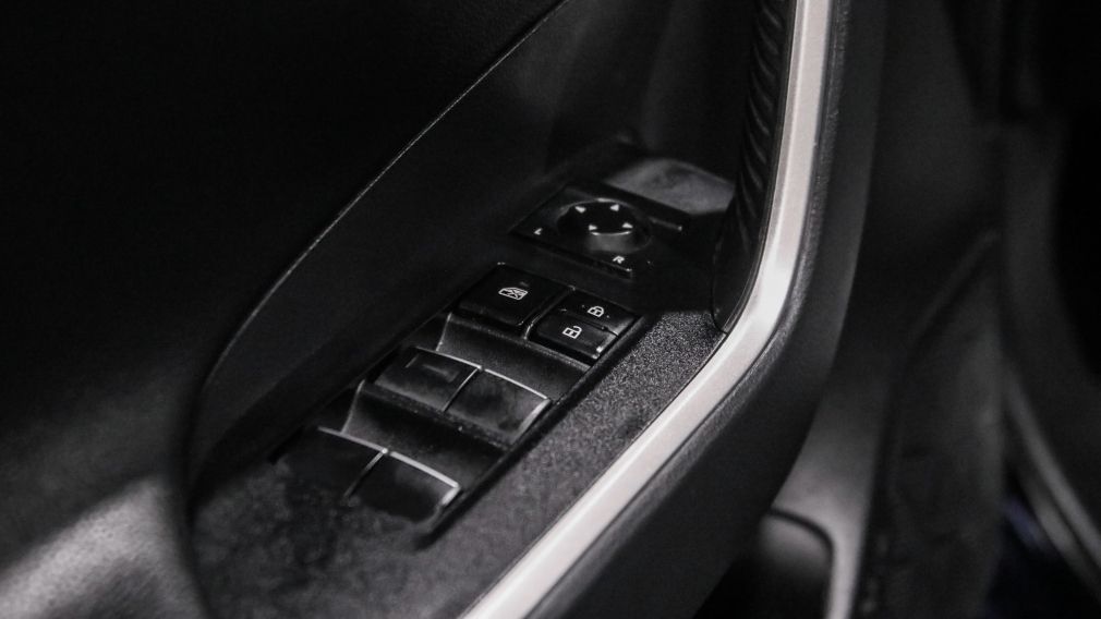 Toyota Rav 4 Limited 2019 à vendre à Trois-Rivières - 11