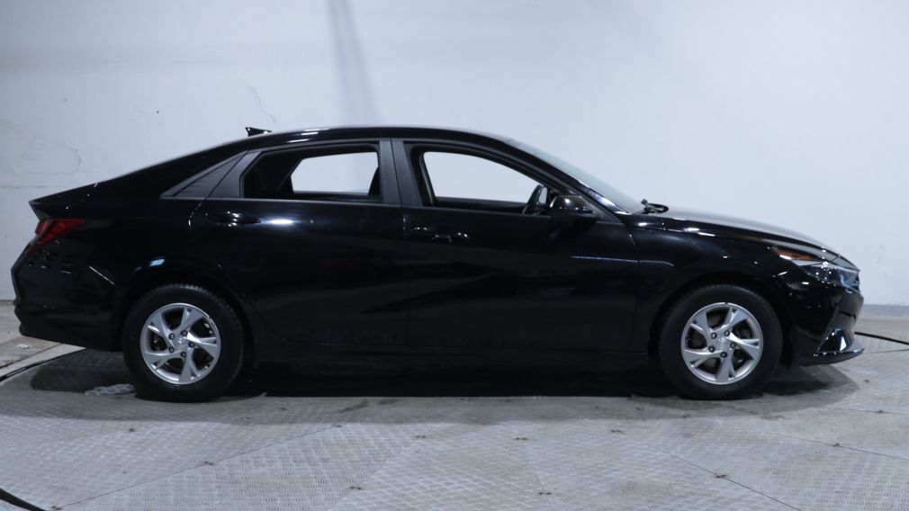 Hyundai Elantra Essential 2022 d&rsquo;occasion à vendre - 8