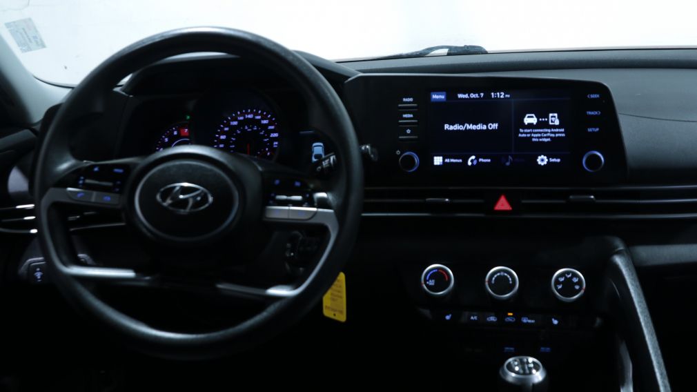 Hyundai Elantra Essential 2022 d&rsquo;occasion à vendre - 12