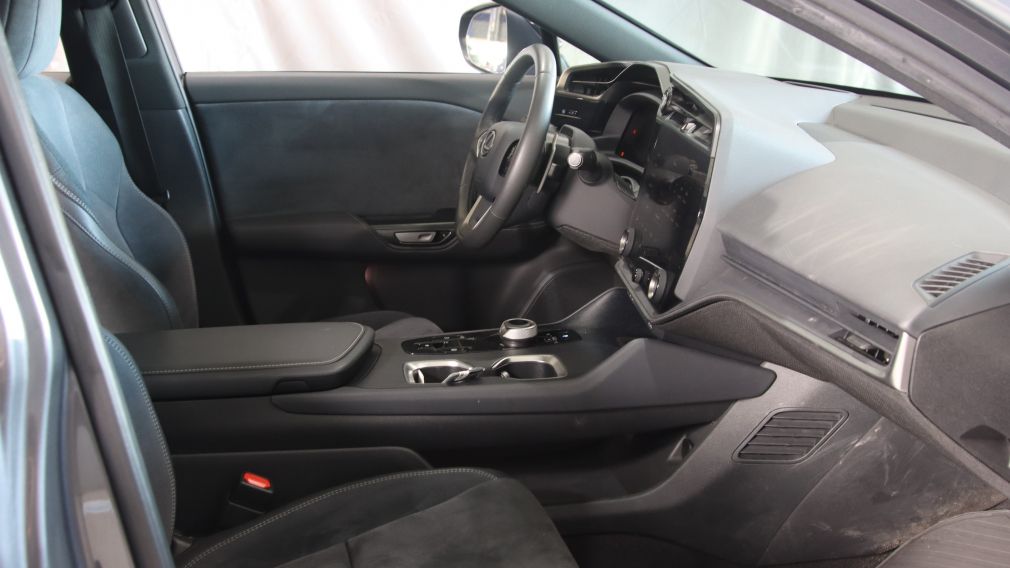 Lexus RZ 450e RZ 450e 2023 à vendre à Trois-Rivières - 26