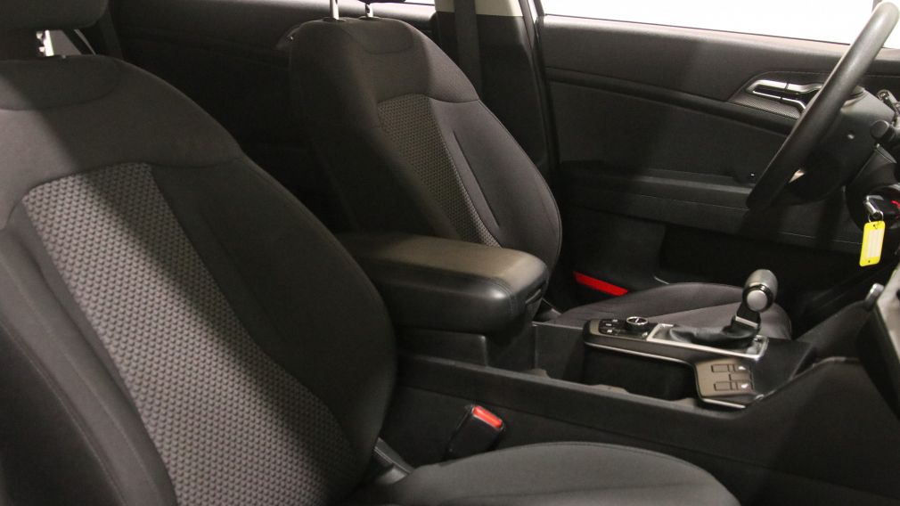 Kia Sportage LX 2023 d&rsquo;occasion à vendre - 24