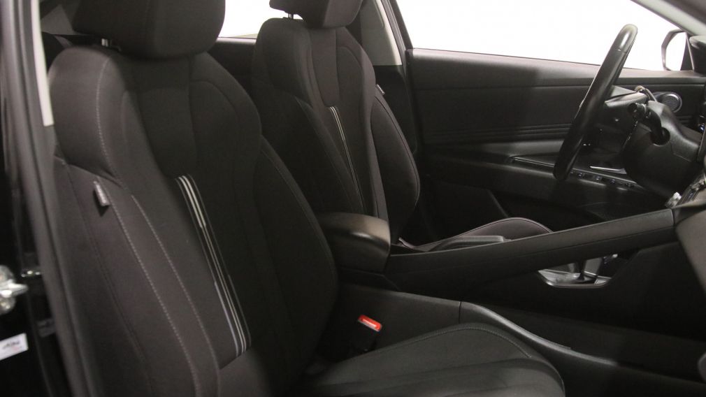 Hyundai Elantra Preferred 2023 d&rsquo;occasion à vendre - 25