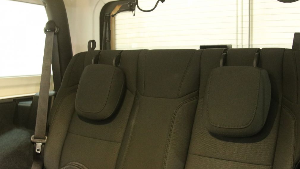 Jeep Wrangler Sport 2022 d&rsquo;occasion à vendre - 17