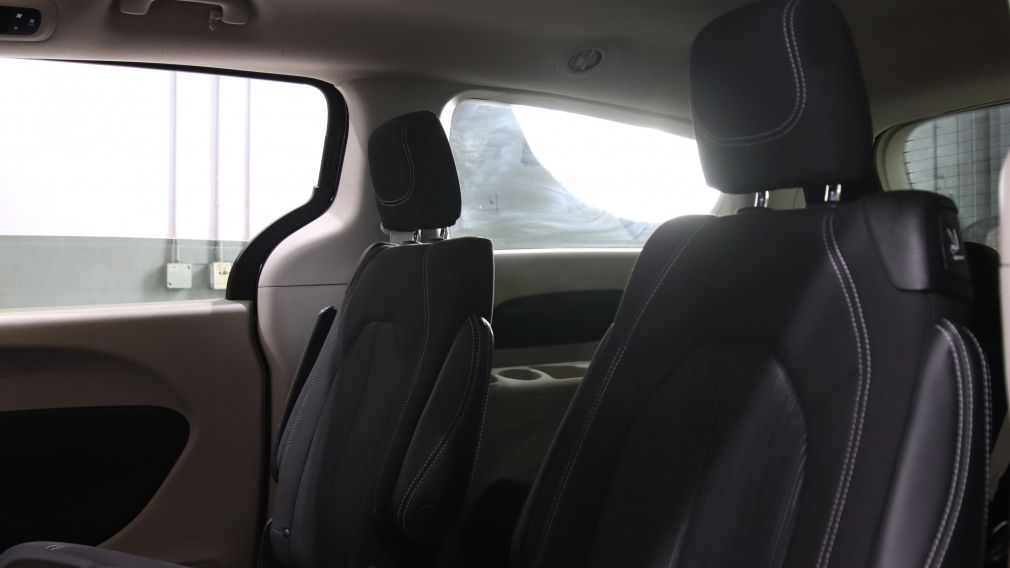 Chrysler Grand Caravan SXT 2022 d&rsquo;occasion à vendre - 19