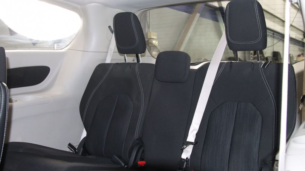 Chrysler Grand Caravan SXT 2022 d&rsquo;occasion à vendre - 20