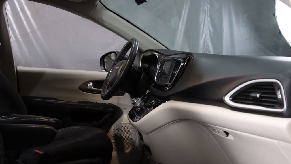 Chrysler Grand Caravan SXT 2022 d&rsquo;occasion à vendre - 25