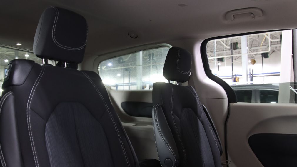 Chrysler Grand Caravan SXT 2022 d&rsquo;occasion à vendre - 23