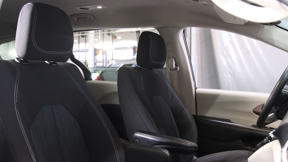 Chrysler Grand Caravan SXT 2022 d&rsquo;occasion à vendre - 24