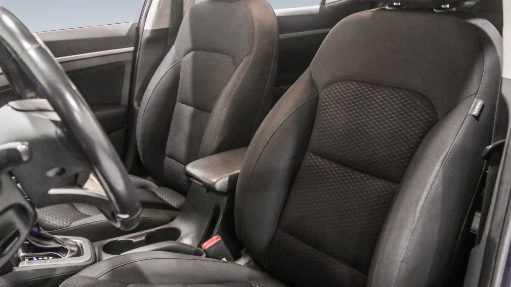 Hyundai Elantra Preferred 2019 d&rsquo;occasion à vendre - 10