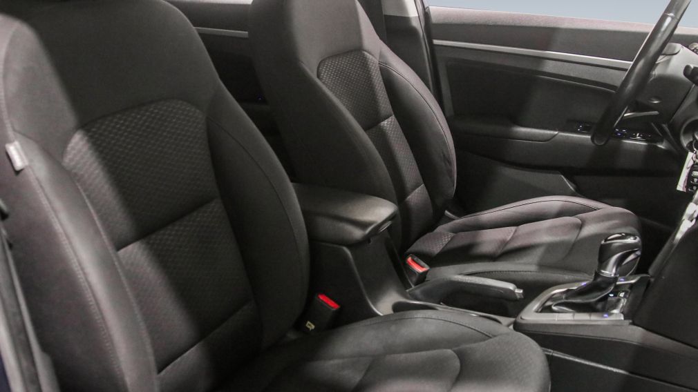 Hyundai Elantra Preferred 2019 d&rsquo;occasion à vendre - 22