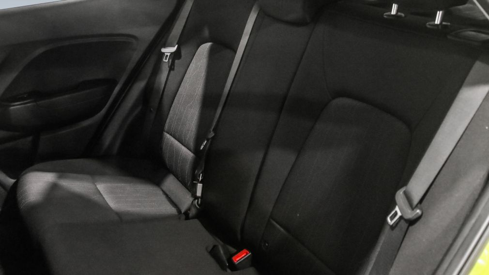 Hyundai Venue Essential 2020 d&rsquo;occasion à vendre - 23