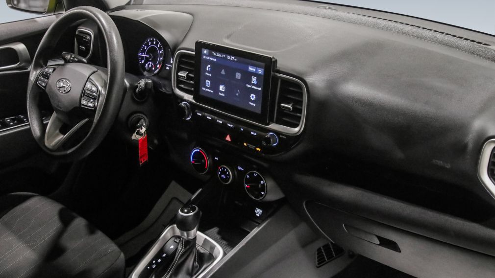 Hyundai Venue Essential 2020 d&rsquo;occasion à vendre - 26