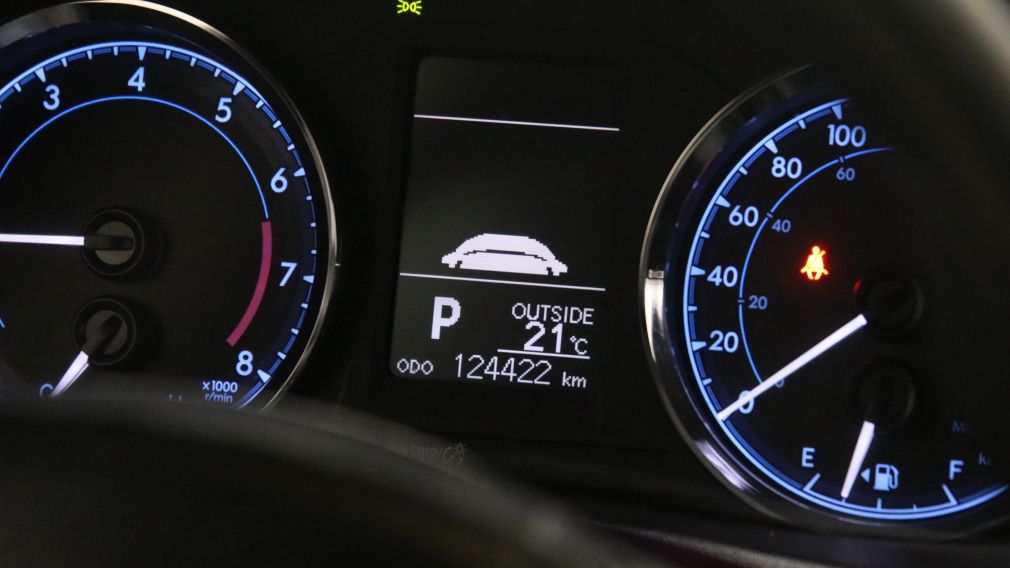 Toyota Corolla LE 2019 d&rsquo;occasion à vendre - 17