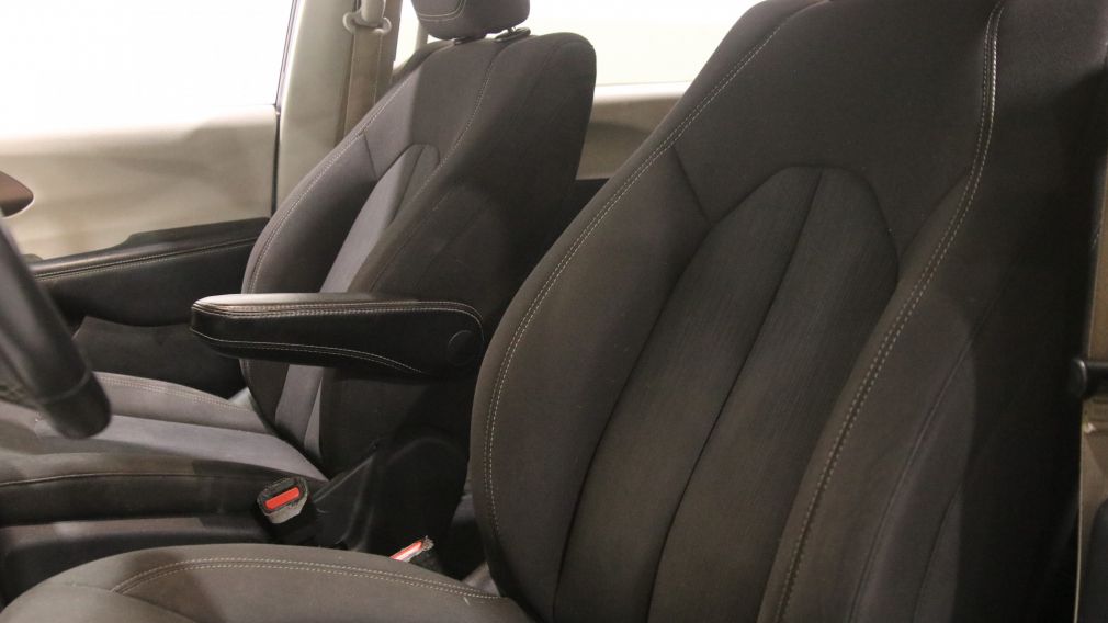 Chrysler Pacifica LX 2020 d&rsquo;occasion à vendre - 9