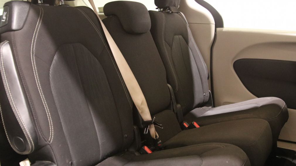 Chrysler Pacifica LX 2020 d&rsquo;occasion à vendre - 21