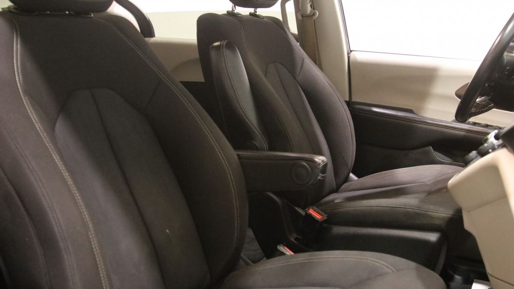 Chrysler Pacifica LX 2020 d&rsquo;occasion à vendre - 22