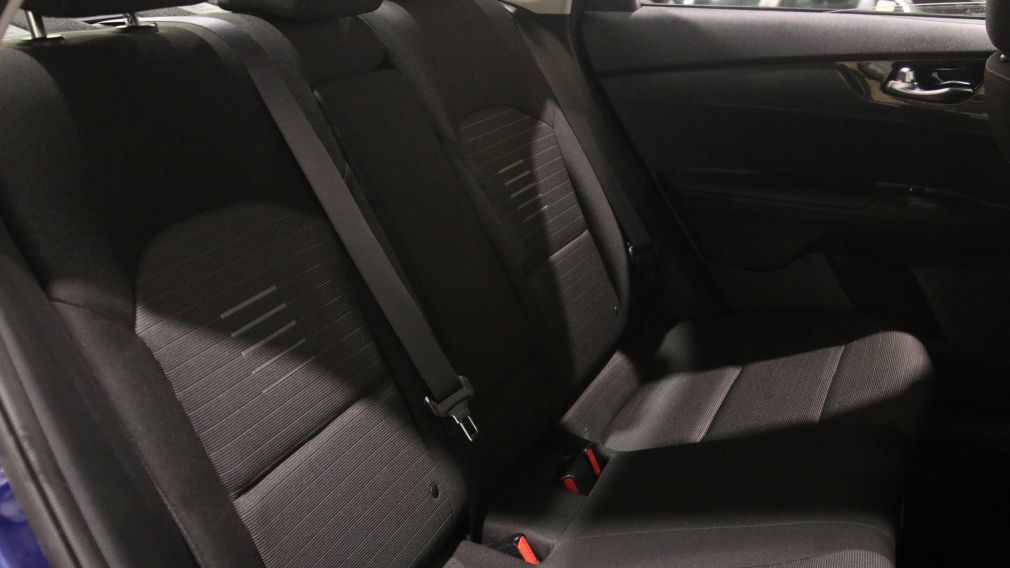 Kia Forte EX 2021 d&rsquo;occasion à vendre - 23