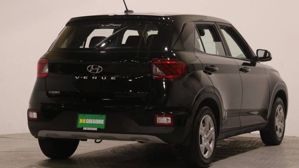 Hyundai Venue Essential 2023 d&rsquo;occasion à vendre - 7
