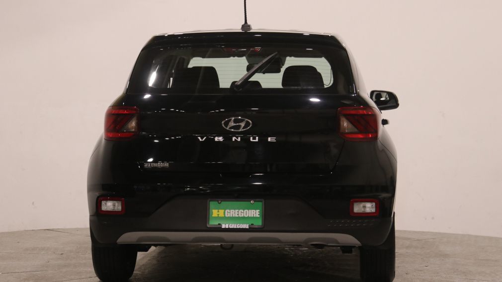 Hyundai Venue Essential 2023 d&rsquo;occasion à vendre - 6