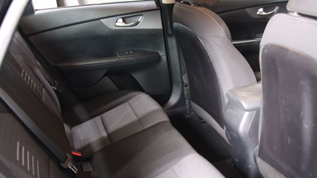 Kia Forte LX 2019 d&rsquo;occasion à vendre - 21